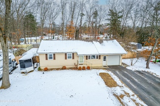37 Edmund Dr, Ballston Spa, NY 12020