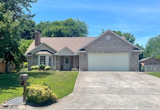 1889 Crest Rd, Maryville, TN 37804