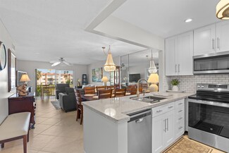 32 Abbey Ln Unit 2070, Delray Beach, FL 33446