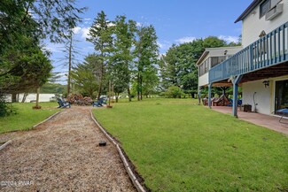 165 Renee Dr, Dingmans Ferry, PA 18328