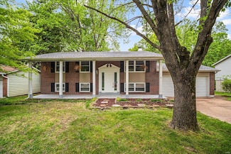 515 Stephanie Ln, Ballwin, MO 63011