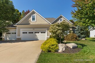 5345 Naples Cedar Dr SW, Wyoming, MI 49519