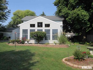 106 W E St, Alpha, IL 61413