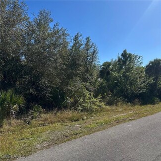 616 Clayton Ave Unit 23, Lehigh Acres, FL 33972