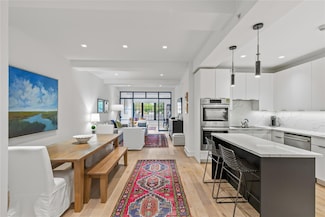 100 Pondfield Rd Unit 2B, Bronxville, NY 10708