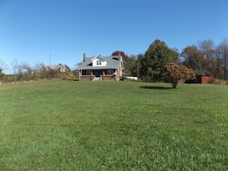 6671 Snake Creek Rd, Hillsville, VA 24343