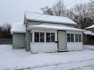 1627 N 12th St, Niles, MI 49120