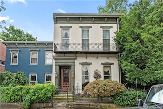 416 E 2nd St, Madison, IN 47250