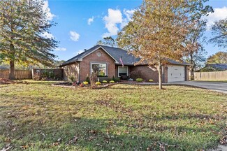 4454 W Apache Trail, Fayetteville, AR 72704