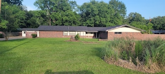 413 S Temple Dr, Diboll, TX 75941