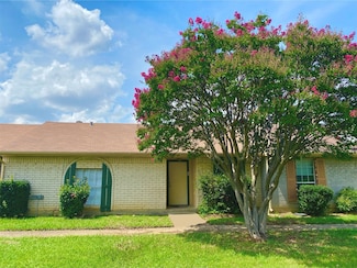 24 E Mountain Creek Ct Unit 13, Grand Prairie, TX 75052