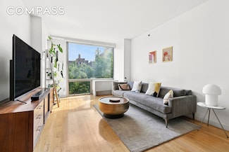 425 E 13th St Unit 5G, New York, NY 10009