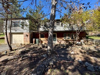 6163 Sheed Rd, Cincinnati, OH 45247