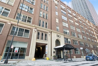 540 N Lake Shore Dr Unit 420, Chicago, IL 60611
