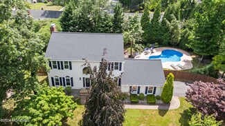 1203 Stockton Dr, North Brunswick, NJ 08902