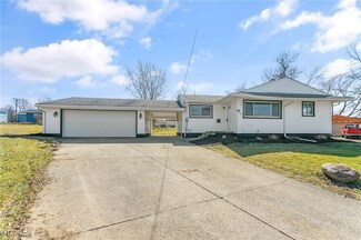 46 Allerton Ct, Youngstown, OH 44505