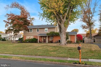 909 Thornton Rd, Horsham, PA 19044