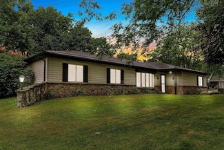 1000 W Toledo St, Fremont, IN 46737