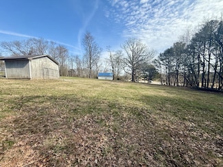 105 Mount Moriah Church Rd, Portland, TN 37148