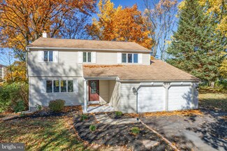 913 Flintlock Dr, Lansdale, PA 19446