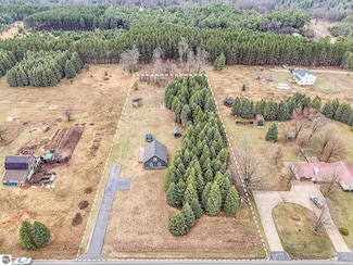 5891 Voice Rd, Kingsley, MI 49649
