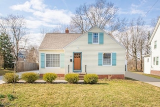 3244 Berkeley Rd, Cleveland, OH 44118