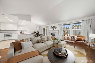 6020 N Highlands Pkwy Unit 48C, Tacoma, WA 98406