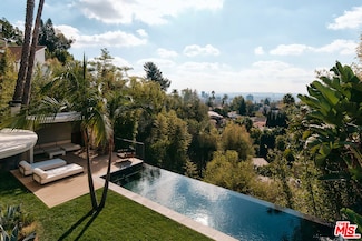 2250 El Contento Dr, Los Angeles, CA 90068