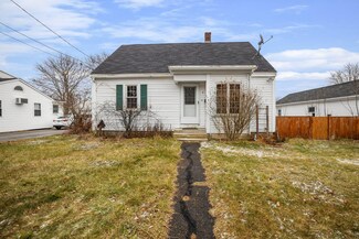 6 Davis St, Somersworth, NH 03878
