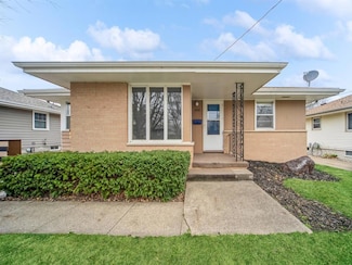 4308 40th St, Des Moines, IA 50310