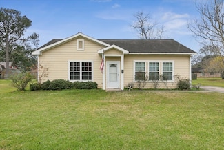 1153 Railroad St, Silsbee, TX 77656
