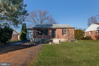 1915 Wabank Rd, Lancaster, PA 17603