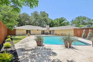 3139 Citation Dr, Dallas, TX 75229