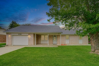 236 Lincoln Dr, Celina, OH 45822