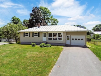 16 Prospect St, Waterville, ME 04901