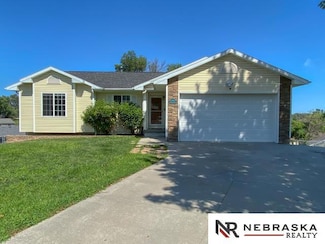 19003 Morrissey Cir, Elkhorn, NE 68022