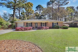 2 Hillyer Dr, Savannah, GA 31406