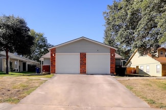 6319 & 6321 Worchester Knoll, San Antonio, TX 78233