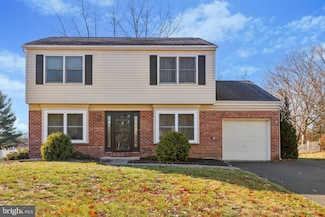 1035 Buggy Whip Dr, Warrington, PA 18976
