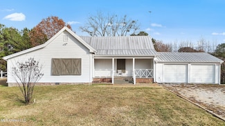 600 County Road 203, Walnut, MS 38683