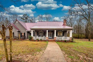 2135 Mcfarland Rd, Raymond, MS 39154