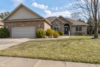 6049 Boulder Ct, Columbus, IN 47201