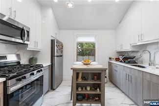 1255 Anderson Ave Unit 14, Fort Lee, NJ 07024