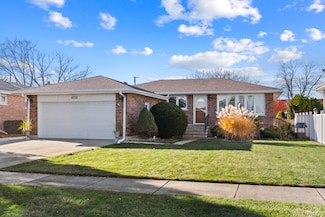 8232 S Ferdinand Ave, Bridgeview, IL 60455