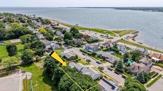 108 Nautilus St, New Bedford, MA 02744