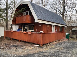 2057 Candlewood Dr, East Stroudsburg, PA 18301