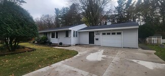 4079 Lake Harbor Rd, Norton Shores, MI 49441