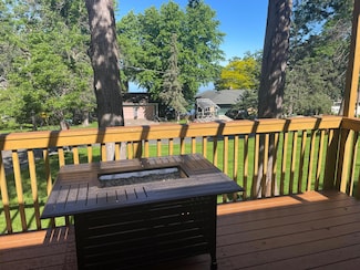 6238 Eagle Lake Dr, Maple Grove, MN 55369