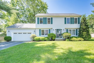 4 Edith Ave, Nashua, NH 03064