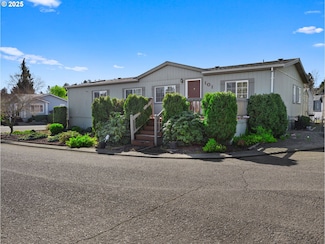 10400 SE Cook Ct Unit 101, Portland, OR 97222